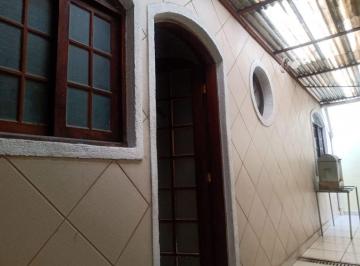 Casa · 217m² · 4 Quartos · 2 Vagas · Sobrado em Vila Yara, Osasco/SP de 217m² 4 quartos à venda por R$ 950.000,00