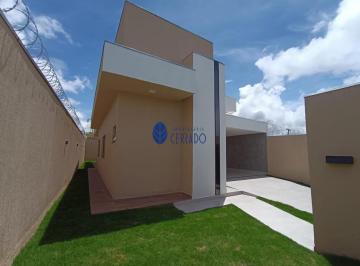 Casa · 140m² · 3 Quartos · 2 Vagas · Casa à venda - no Setor Central