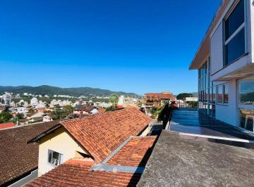 Casa · 220m² · 5 Quartos · 2 Vagas · Casa em Trindade, Florianópolis/SC de 220m² 5 quartos à venda por R$ 1.900.000,00