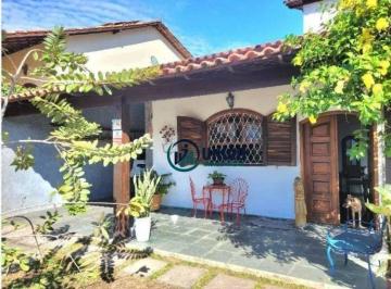Casa · 216m² · 4 Quartos · 3 Vagas · Casa em Maria Paula, Niterói/RJ de 216m² 4 quartos à venda por R$ 820.000,00