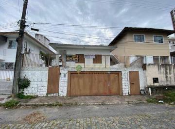 Casa · 185m² · 4 Quartos · 2 Vagas · Casa em Agronômica, Florianópolis/SC de 185m² 4 quartos à venda por R$ 950.000,00
