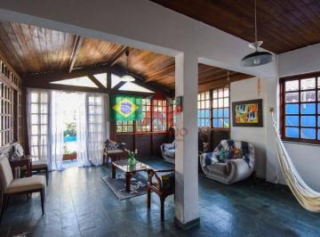 Casa · 202m² · 7 Quartos · 5 Vagas · Casa em Acaraú, Ubatuba/SP de 202m² 7 quartos à venda por R$ 1.350.000,00