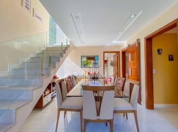 Casa · 167m² · 5 Quartos · 2 Vagas · Casa em Bom Retiro, Teresópolis/RJ de 167m² 5 quartos à venda por R$ 1.100.000,00