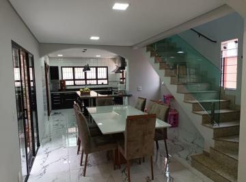 Casa · 160m² · 3 Quartos · 2 Vagas · Sobrado em Vila Nova Cintra, Mogi das Cruzes/SP de 160m² 3 quartos à venda por R$ 650.000,00