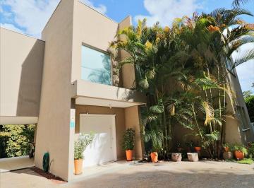 Casa · 330m² · 3 Quartos · 8 Vagas · Casa em Parque Dom Henrique, Cotia/SP de 330m² 3 quartos à venda por R$ 1.700.000,00