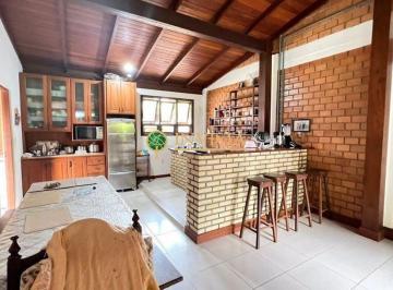 Casa · 260m² · 4 Quartos · 8 Vagas · Casa em Morro das Pedras, Florianópolis/SC de 260m² 4 quartos à venda por R$ 2.200.000,00