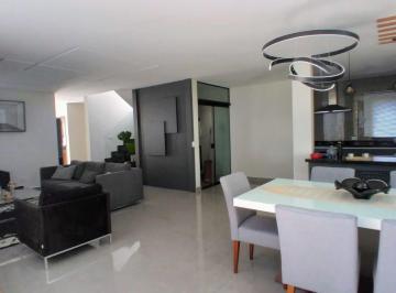 Casa · 195m² · 3 Quartos · 2 Vagas · Casa em Jardim Semiramis, Cotia/SP de 195m² 3 quartos à venda por R$ 1.950.000,00