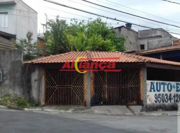 Casa · 172m² · 3 Quartos · 2 Vagas · Terreno com 2 casas e lazer