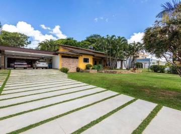 9d1744774e81a8de2401ff8ef0781db63d3a817d · Casa ampla em condomínio de alto padrão – Vicente Pires