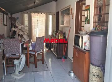 Casa · 145m² · 3 Quartos · 2 Vagas · casa na avenida principal do são judas, com 3 dormitórios sendo uma suíte.