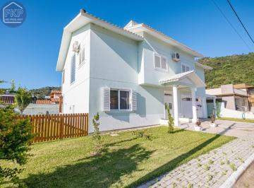 Casa · 304m² · 5 Quartos · 4 Vagas · Casa Alto Padrão!