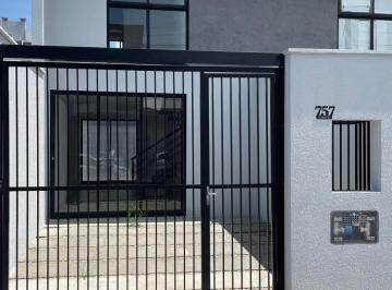 Casa · 72m² · 2 Quartos · Sobrado Geminado em Costa e Silva, Joinville/SC