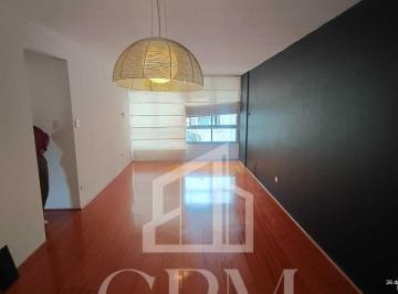 Apartamento de 2 quartos, São Paulo · Apartamento em Pinheiros, 100m², 2 dormitórios com armários e 1 vaga.
