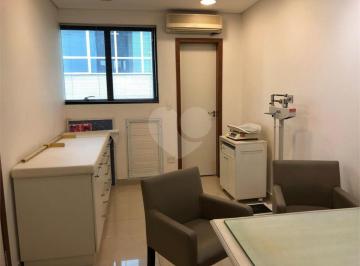 Comercial · 36m² · 1 Vaga · Salas à venda em Vila Uberabinha - SP