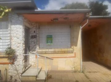 699688_iC63wOxXR69749q3fv11_69968868078e87f0e4d.jpg · Casa com 3 quartos, 3 vagas no bairro Vila Ipiranga
