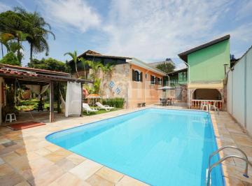 Casa · 350m² · 3 Quartos · 5 Vagas · Casa principal isolada e térrea