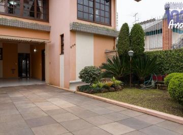 Casa · 220m² · 3 Quartos · 2 Vagas · Seu novo lar está aqui!