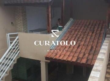 Casa · 260m² · 3 Quartos · 4 Vagas · Casa com 3 dormitórios, área gourmet, quintal, varanda e 4 vagas - Jardim Maringá