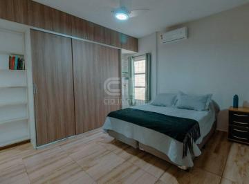 Casa · 118m² · 4 Quartos · 2 Vagas · Casa com quatro quartos no bairro Jardim Universitário