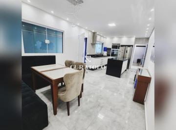Casa · 180m² · 3 Quartos · 4 Vagas · Viva com conforto e espaço em Mauá: Belíssimo sobrado com 3 Dorms 4 Vagas Área gourmet com churrasqu