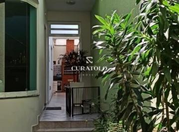 Casa · 141m² · 3 Quartos · 2 Vagas · Viva com conforto e espaço: Conheça sua nova casa, de 3 Quartos com 2 Vagas cobertas e área com chur