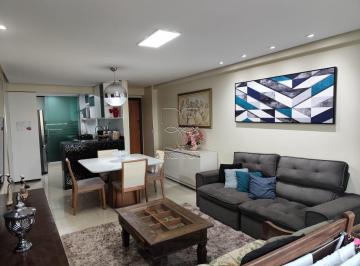 Apartamento de 2 quartos, Vicente Pires · Vicente Pires | Apt 2 quartos | Sala com varanda | Nascente | Vista Livre
