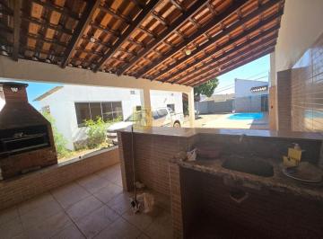 Casa de 3 quartos, Vicente Pires · Linda casa com 450m² e 3 quartos na Vicente Pires