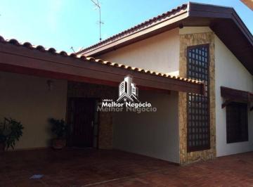 Casa · 246m² · 3 Quartos · 4 Vagas · Casa assobradada de 246m2 de 3 dormitórios sendo um suíte no Residencial Vale das Nogueiras em Ameri