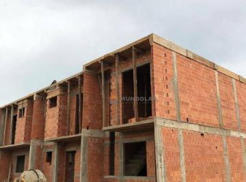3666ff44b6529182e71b078d92619b02bfa71db8 · Sobrado com 3 dormitórios à venda, 95 m² por R$ 370.000,00 - Cidade Industrial - Curitiba/PR