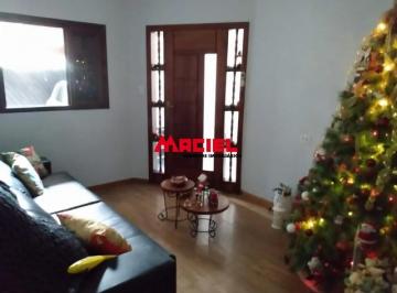Casa · 200m² · 3 Quartos · 2 Vagas · Casa no Jardim Pararangaba