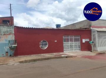 Foto 01 · Renda de aluguel  - Imperdível Casa à Venda em Santa Maria-DF: 4 Quartos, 2 Salas, 4 Banheiros, 3 Va