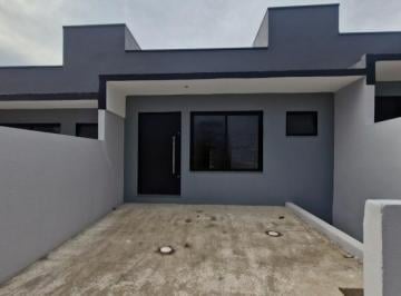 Casa · 70m² · 2 Quartos · 3 Vagas · Excelente Sobrado com 2 Dormitórios e Churrasqueira em Farroupilha - Oportunidade única!