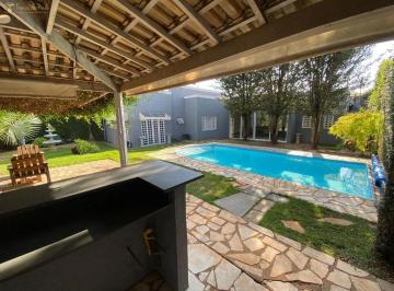 Casa · 191m² · 3 Quartos · 2 Vagas · Uma casa feita para reunir quem faz a vida valer a pena - B. Olinda