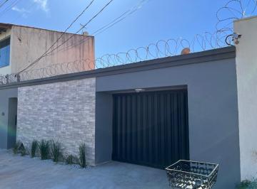 43d462f4303a424fbd194b86362227c4.jpeg · Casa para Venda em Uberlândia/MG - 3 Dorm. 190 m2 Área Útil