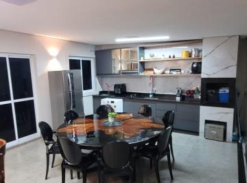 Casa · 150m² · 3 Quartos · 2 Vagas · Villagio D'Italia - Sobrado à venda no bairro Santa Cruz - Cuiabá/MT