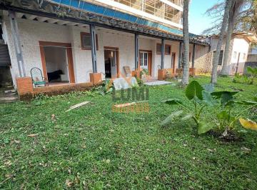 Casa · 200m² · 4 Quartos · 5 Vagas · Casa  na Praia Grande, Oportunidade de Investimento e Pousada