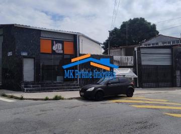 Comercial · 240m² · 2 Vagas · Imperdível: Imóvel para Investidor com 2 Salões e 2 Casas Residenciais.