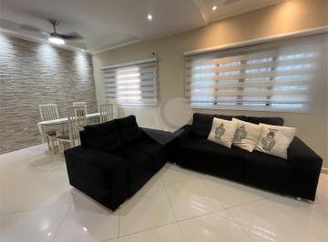 Casa · 220m² · 3 Quartos · 4 Vagas · Villagio com 3 quartos à venda em Vila valença - SP