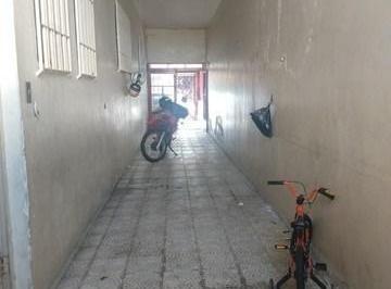 Comercial · 198m² · 5 Vagas · Imperdível oportunidade: Casa comercial à venda em São Mateus, SP, com 3 banheir