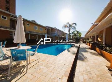 Casa · 108m² · 3 Quartos · 2 Vagas · Casa 3 dormitórios (2 suites) PÉ NA AREIA em Cond. Fechado - Capricórnio