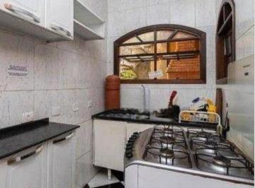 Casa · 230m² · 6 Quartos · 4 Vagas · Sobrado à venda em Pinheiros com 200m² 6 dormitórios 4 banheiros 4 vagas