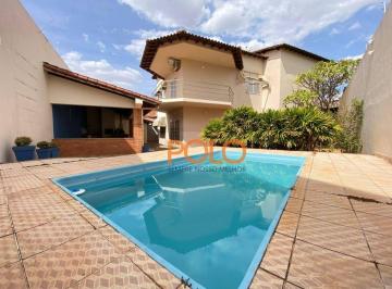 48c0be1f95daeac5707b884f852940c9a01de3e0 · Casa à venda no Jardim Patrícia em Uberlândia/MG