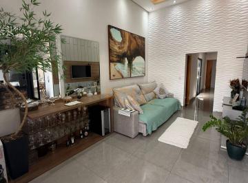 105a5109a3cb641b2fce32f27a5f84f803421110 · Casa à venda no bairro Cidade Jardim em Uberlândia