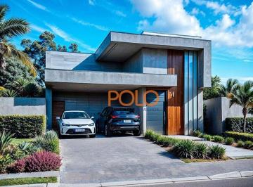 d27d2b2e084170d8e4ff693bb1a80c2739a6dec4 · Casa à venda no Condomínio Terras Alpha em Uberlândia/MG