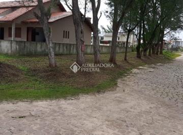 Casa · 221m² · 1 Quarto · Ampla Casa de Esquina Próxima à Praia de Itapirubá Sul, Imbituba, SC