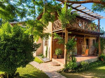 Casa · 150m² · 3 Quartos · Casa com Vista para a Lagoa de Ibiraquera