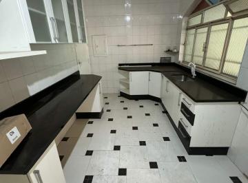 Casa · 3 Quartos · 1 Vaga · Casa à venda no bairro Cachoeira-Conselheiro Lafaiete