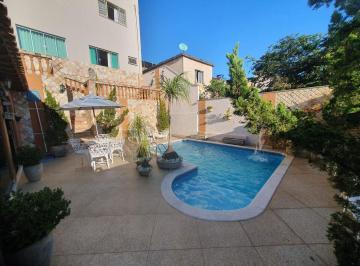 Casa · 400m² · 3 Quartos · 1 Vaga · Casa residencial à venda em Queluz, Conselheiro Lafaiete - 3 quartos, 1 suíte, piscina e espaço gour