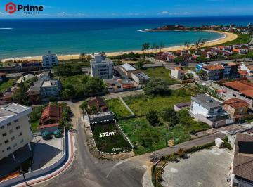 Foto 01 · EXCELENTE LOTE DE ESQUINA À VENDA EM NOVA GUARAPARI COM 373M², PLANO, PRÓXIMO ÀS PRAIAS DA ENSEADA A