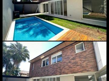 Casa · 472m² · 3 Quartos · 3 Vagas · Lindíssima Casa 3 Suítes 3 Vagas em Condomínio - Alto da Boa Vista!
